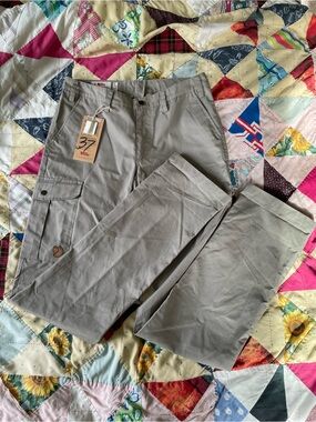 Fjallraven Ovik Curved pants in Fog